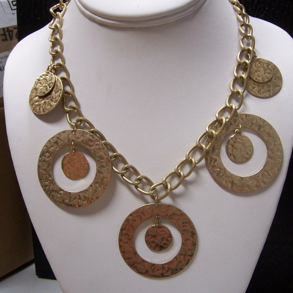 Gold Gypsy 16 in Necklace By Canvas